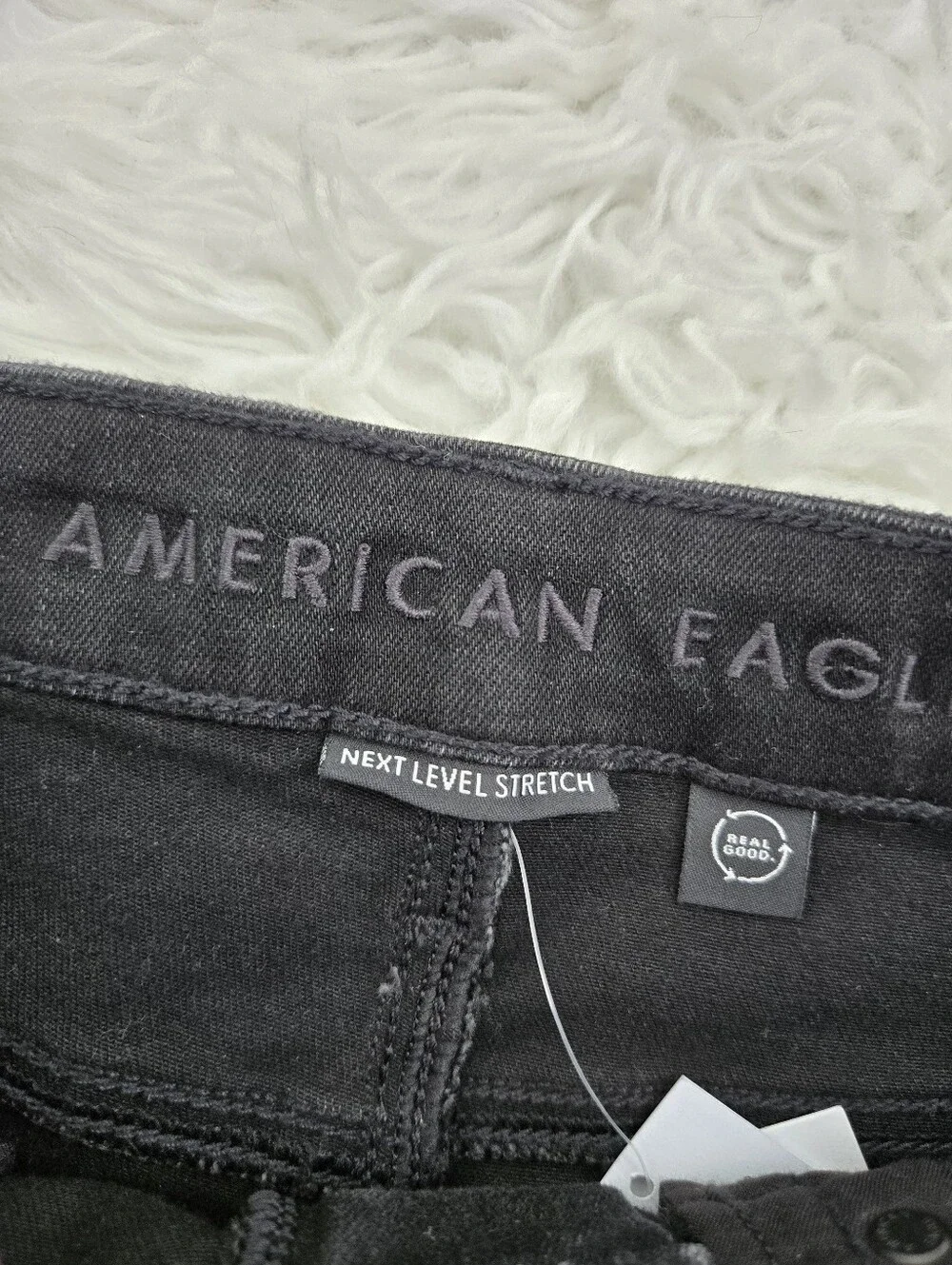 American Eagle Next Level Stretch High Rise Shortie. Black. Size 4. New.